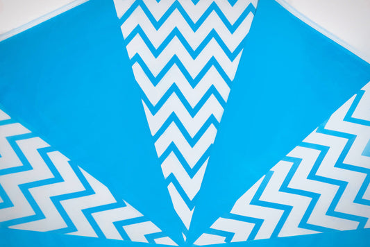 C1012 Blue and White Pattern Bunting 10m with 20 Pennants